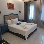 Minos Alacati Ξενοδοχείο *