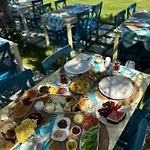 Ξενοδοχείο Minos Alacati